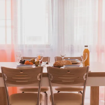 Appartement 46 - *